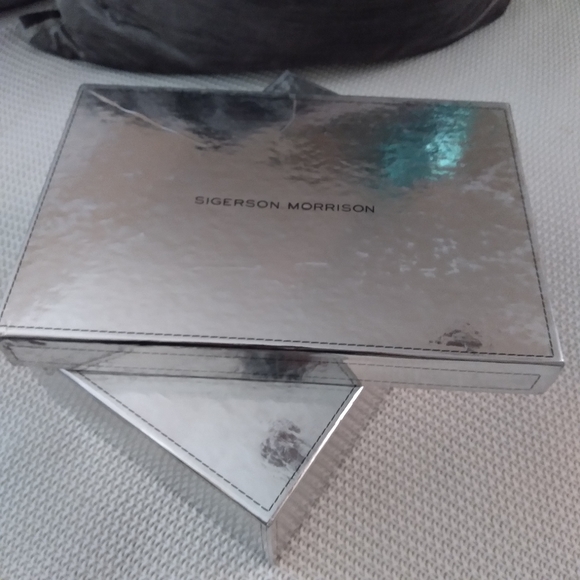Sigerson Morrison Box only - Picture 2 of 5